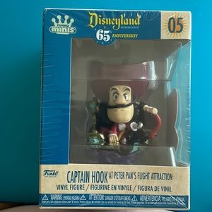 DISNEY CAPTAIN HOOK funko mini 65 anniversary